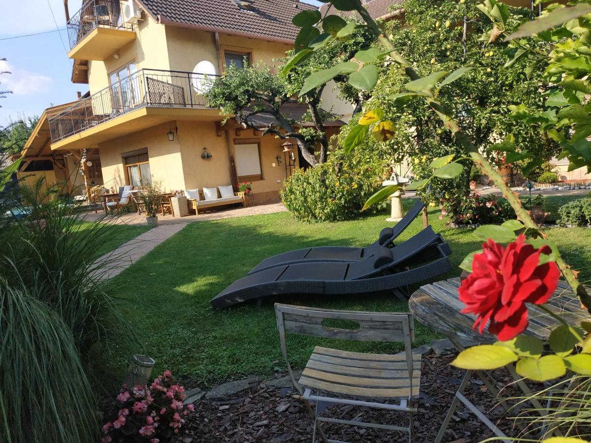 Rozsa Apartman Alsóörs Extérieur photo