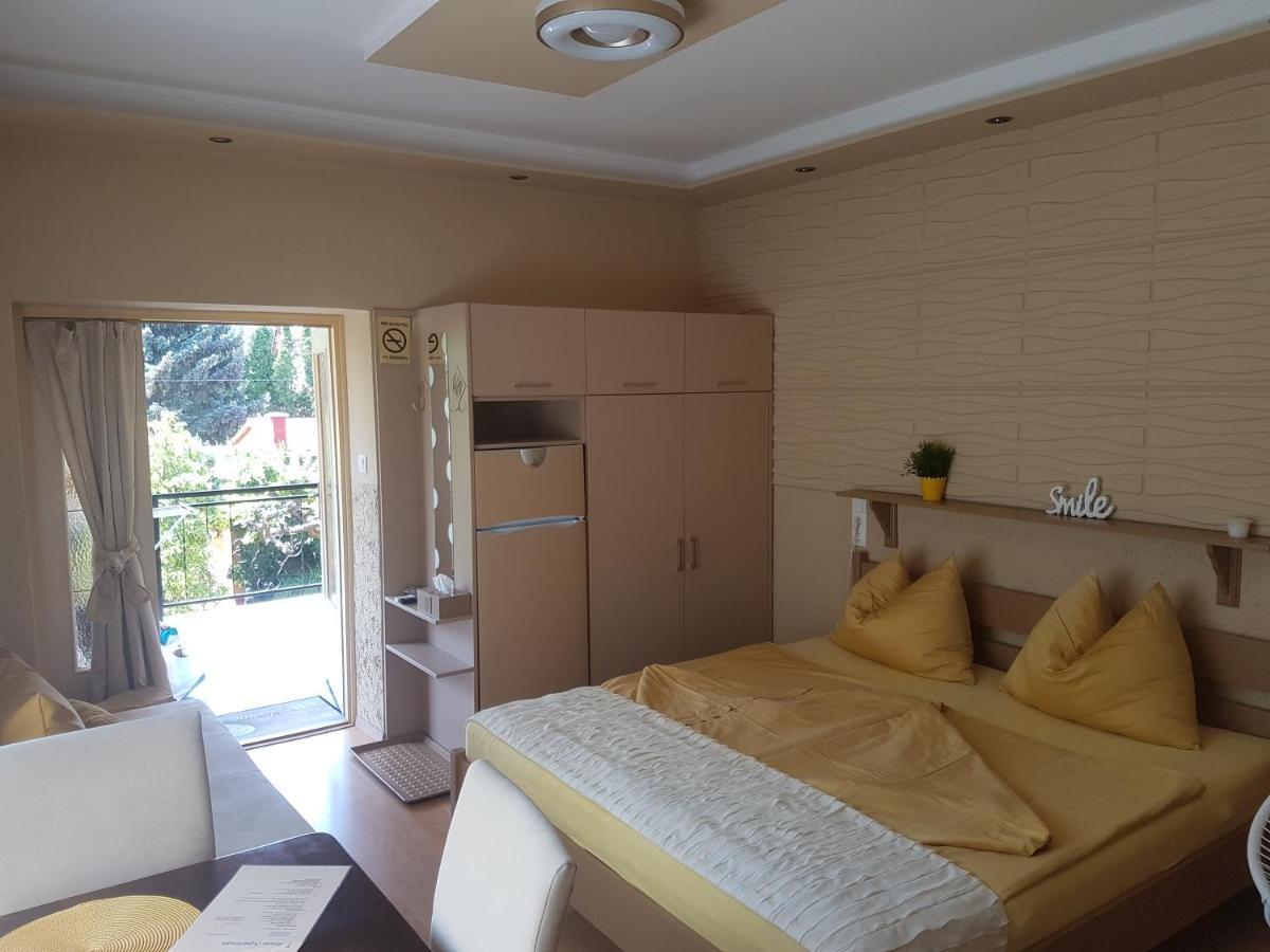 Rozsa Apartman Alsóörs Extérieur photo