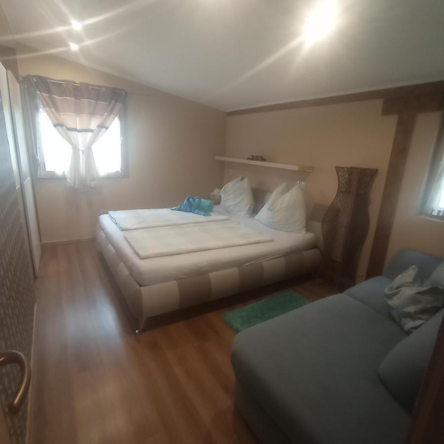 Rozsa Apartman Alsóörs Extérieur photo