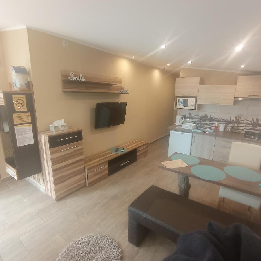 Rozsa Apartman Alsóörs Extérieur photo