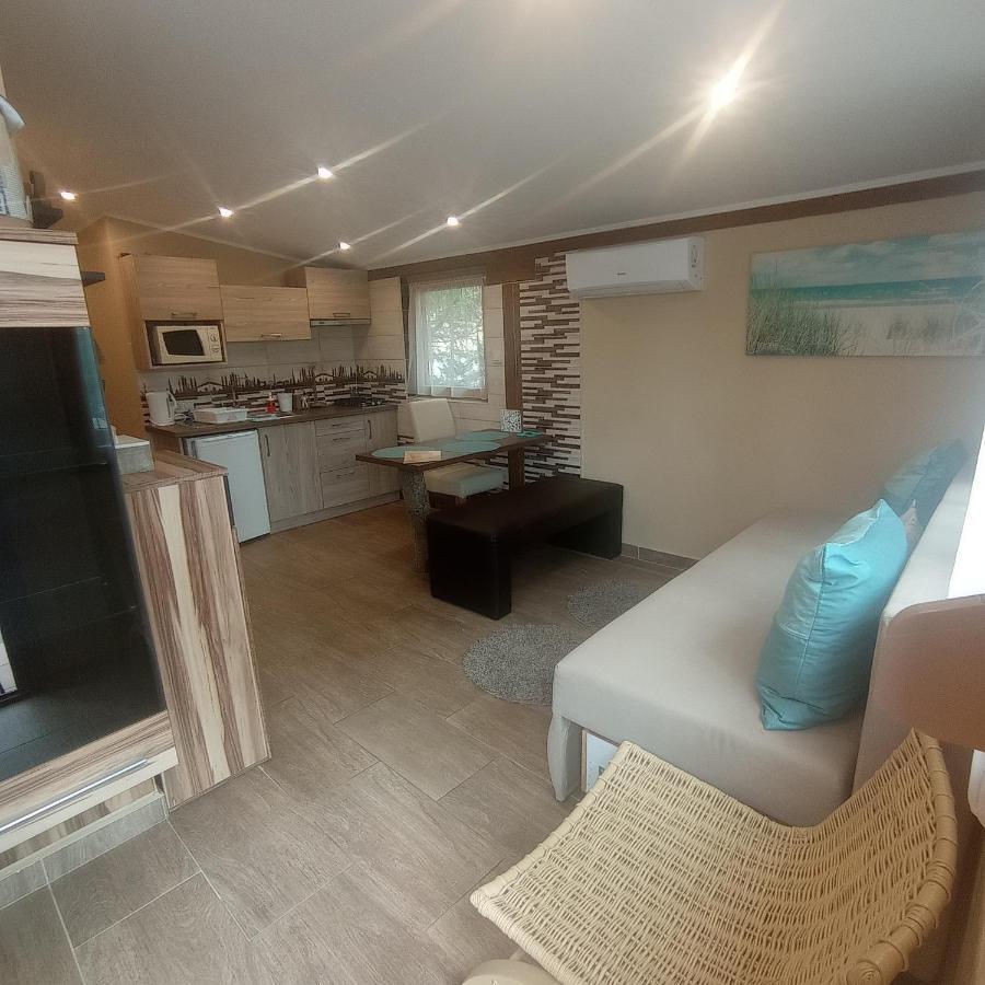Rozsa Apartman Alsóörs Extérieur photo