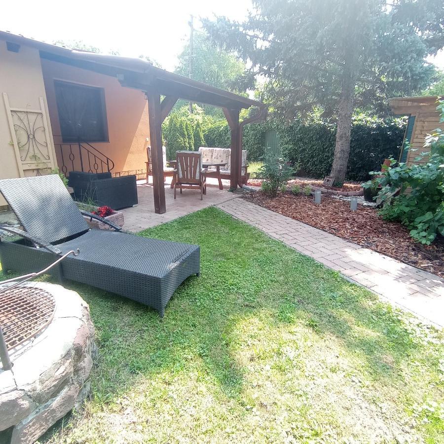 Rozsa Apartman Alsóörs Extérieur photo